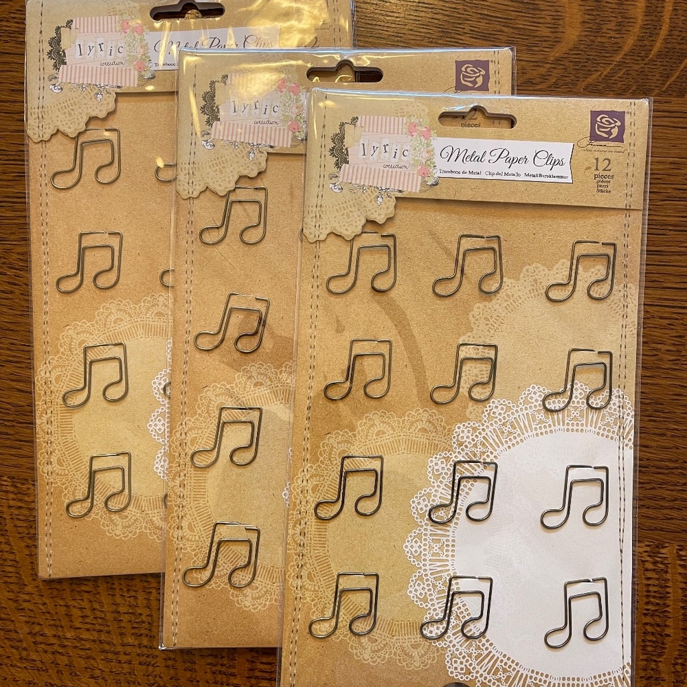 Prima New metal paper clips